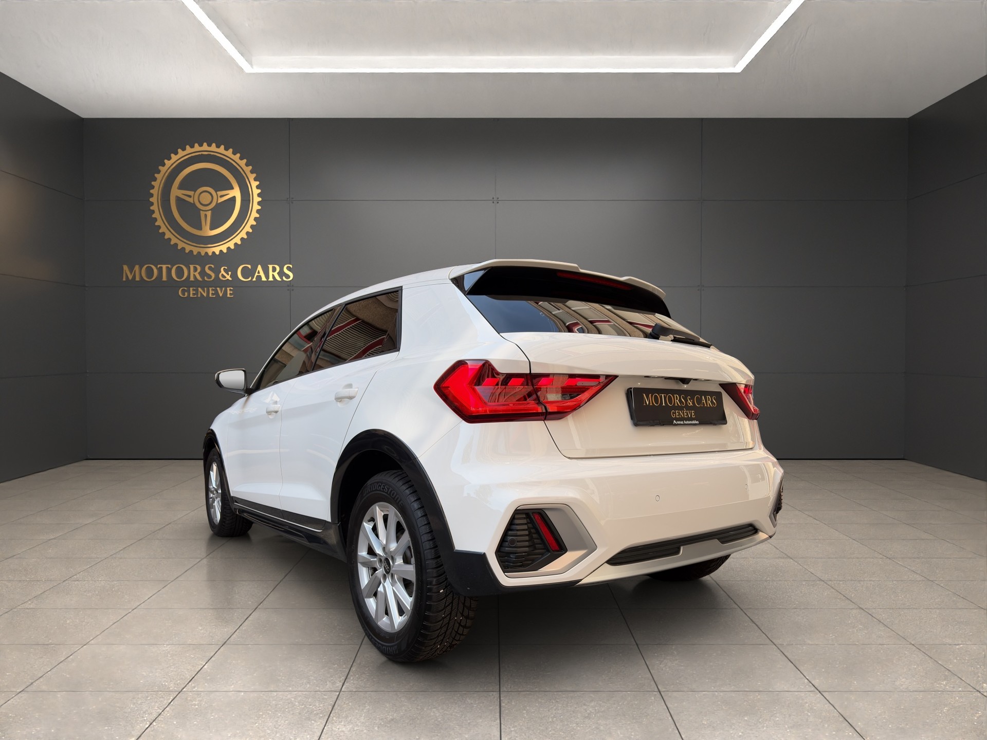 AUDI A1 allstreet 30 TFSI Attraction S-tronic-image-7