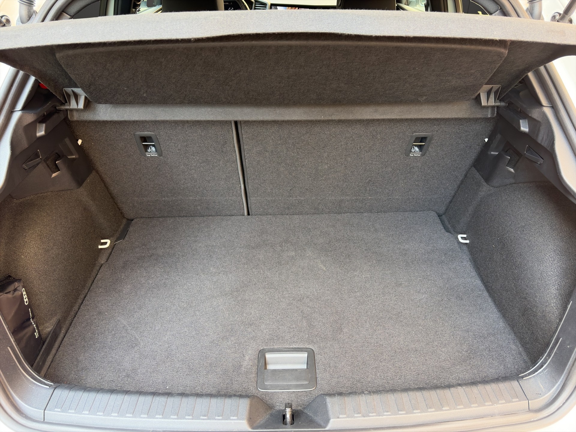 AUDI A1 allstreet 30 TFSI Attraction S-tronic-image-29