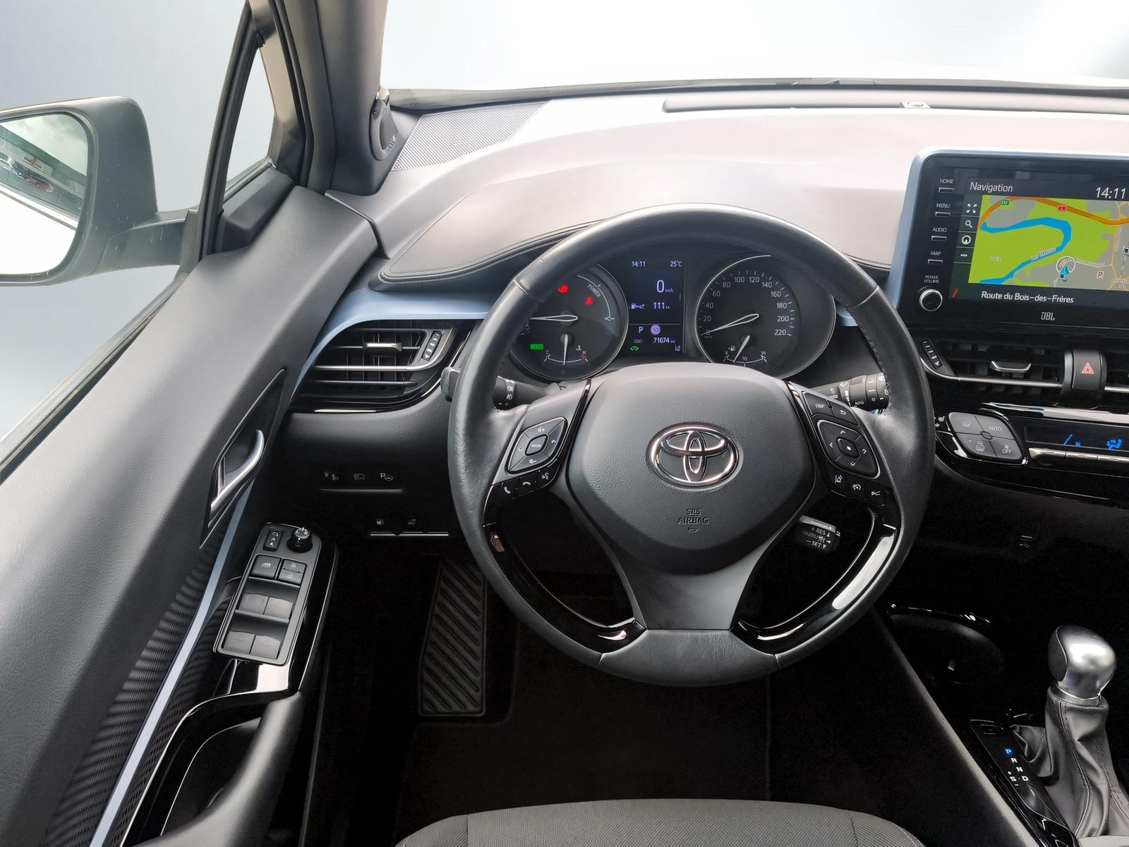 TOYOTA C-HR 2.0 VVTi HSD Trend-image-4