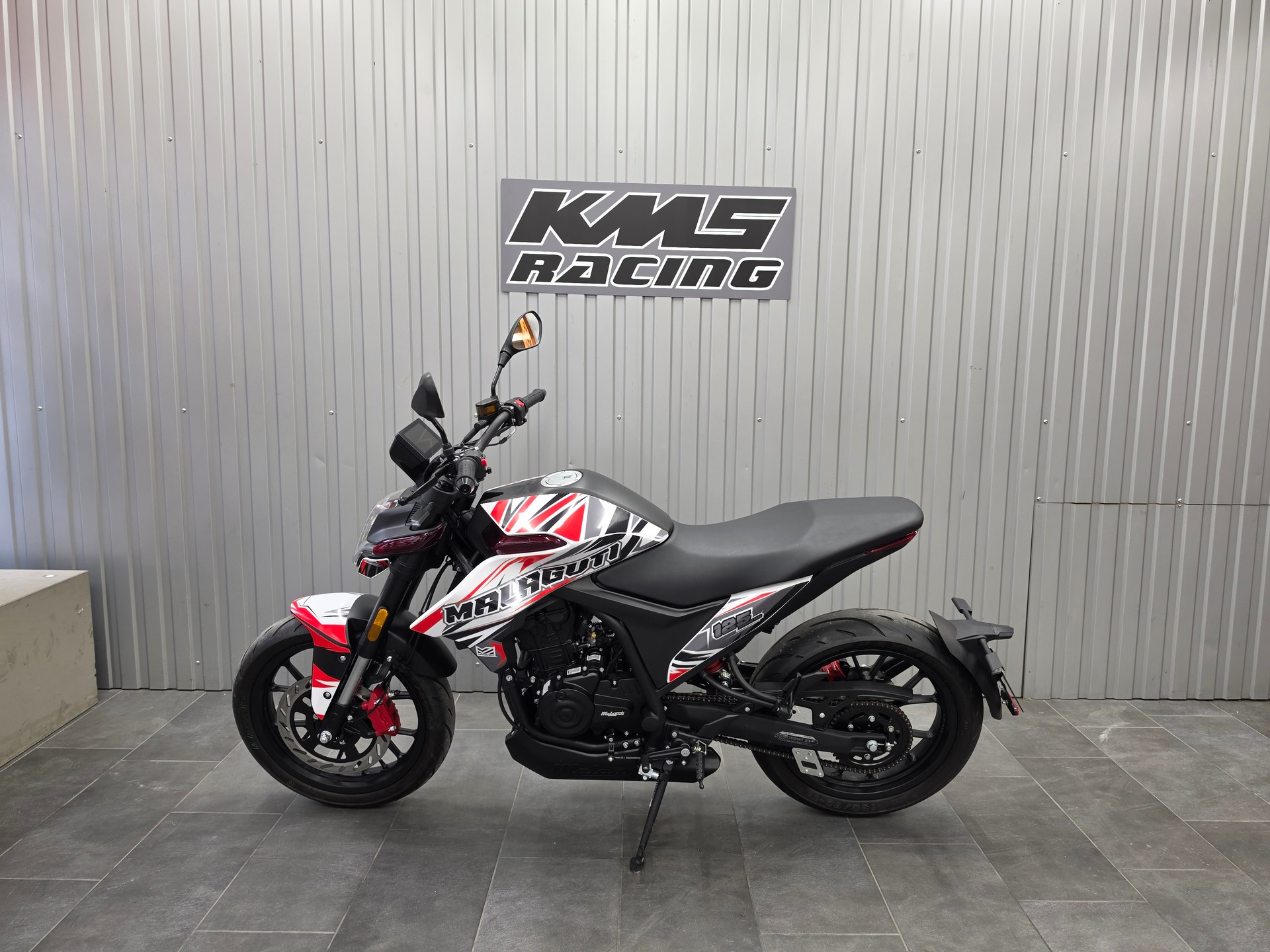 MALAGUTI Drakon 125 ABS-showroom-element-1