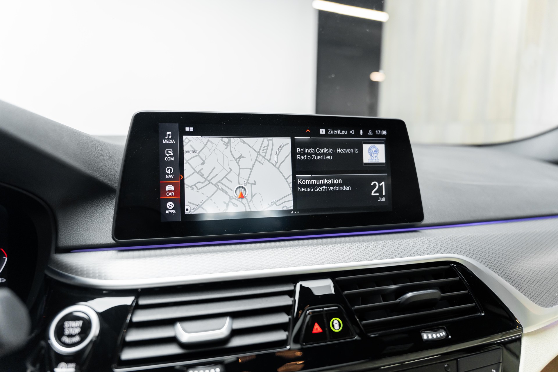 BMW 540d xDrive Touring Steptronic-image-11