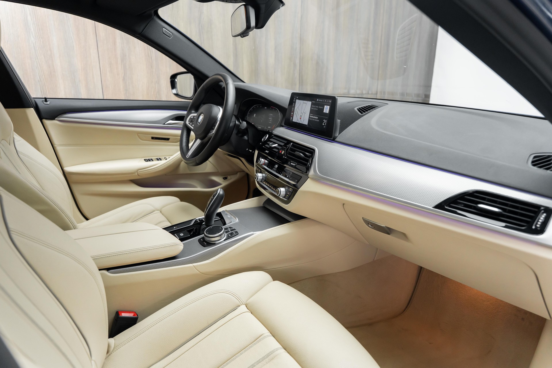 BMW 540d xDrive Touring Steptronic-image-7