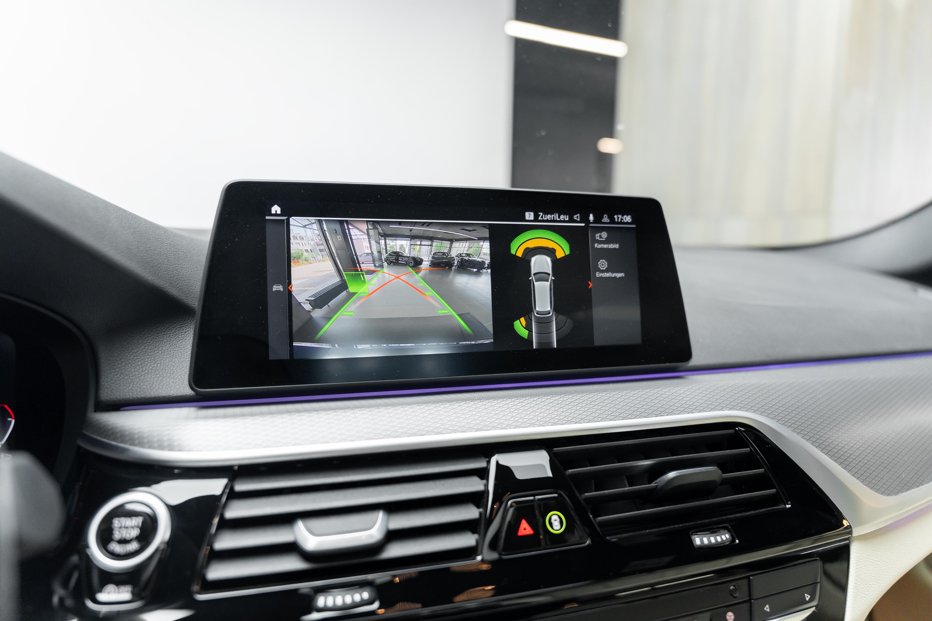 BMW 540d xDrive Touring Steptronic-image-12