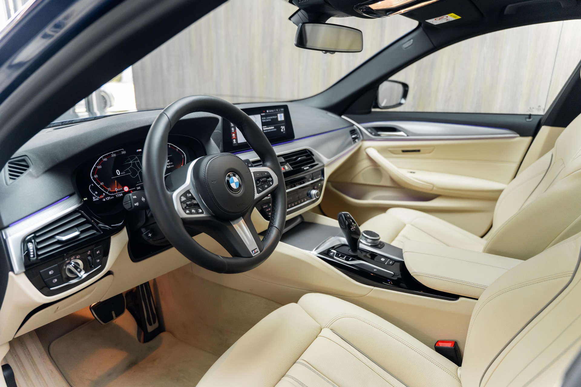 BMW 540d xDrive Touring Steptronic-image-3
