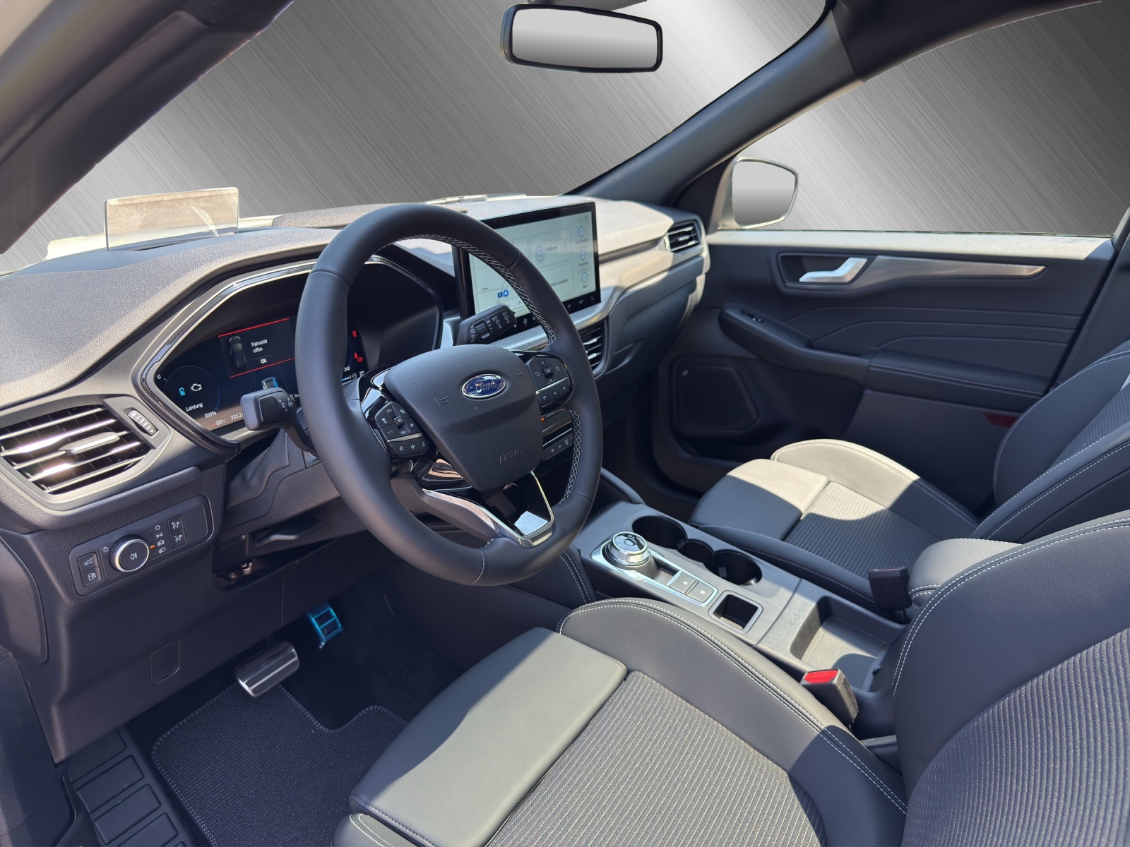 FORD Kuga 2.5 Plug-in Hybrid Sound Edition-image-2
