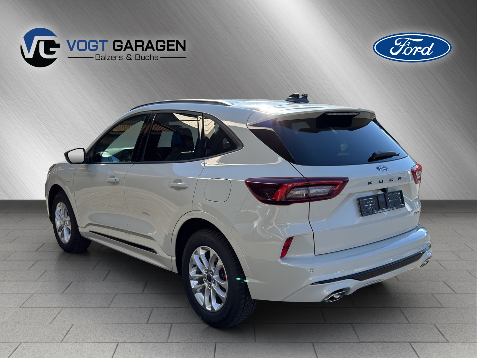 FORD Kuga 2.5 Plug-in Hybrid Sound Edition-showroom-element-3