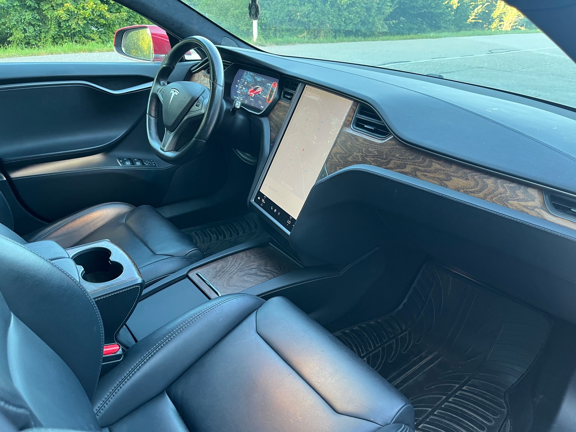 TESLA Model S 100 D-image-7