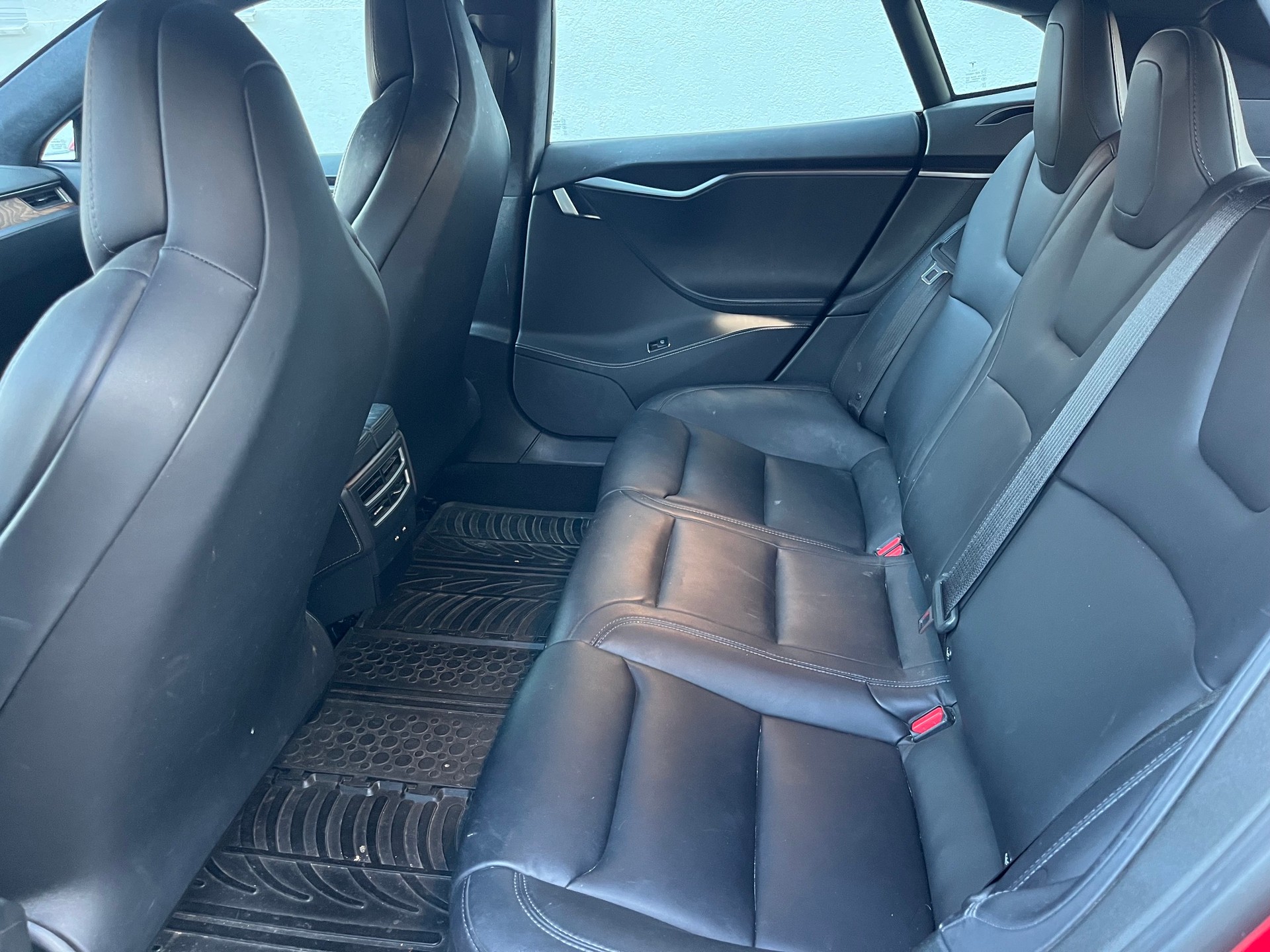 TESLA Model S 100 D-image-9