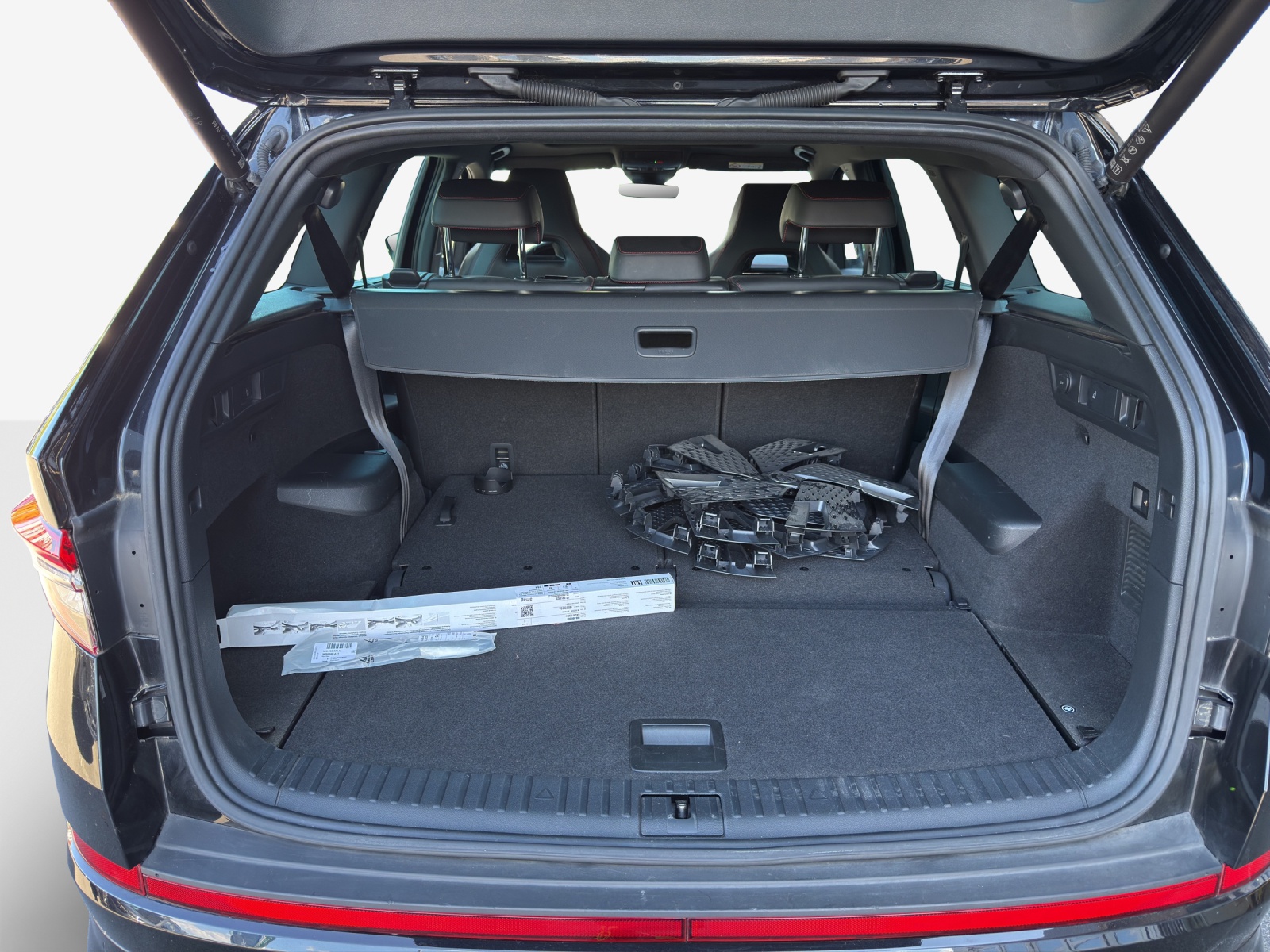 SKODA Kodiaq 2.0 TSI 4x4 RS-image-12