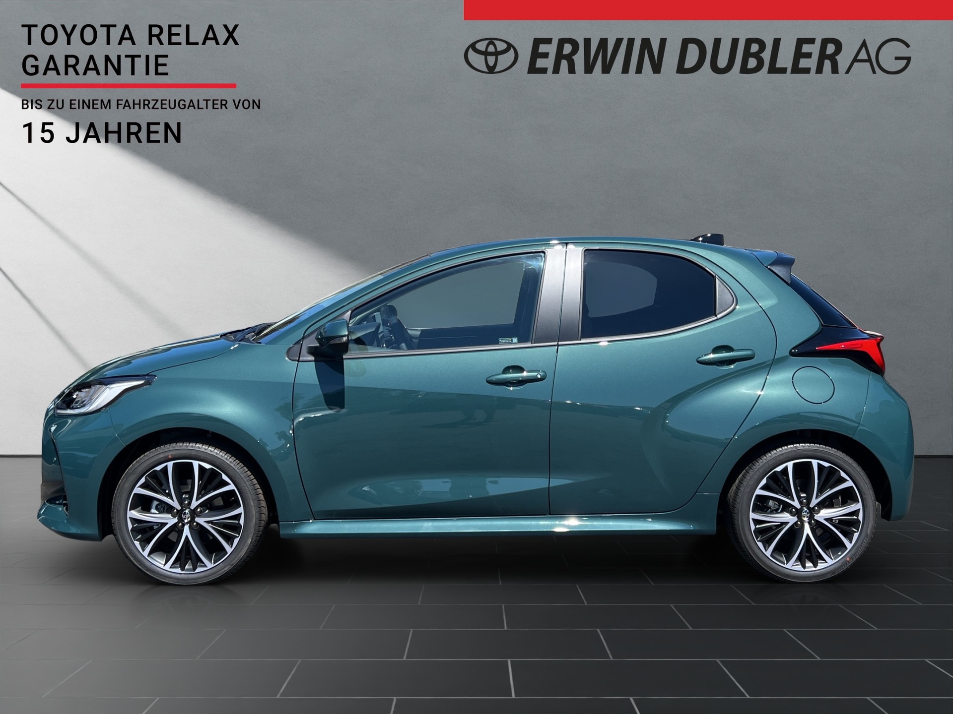TOYOTA Yaris 1.5 VVT-i HSD Trend-image-1