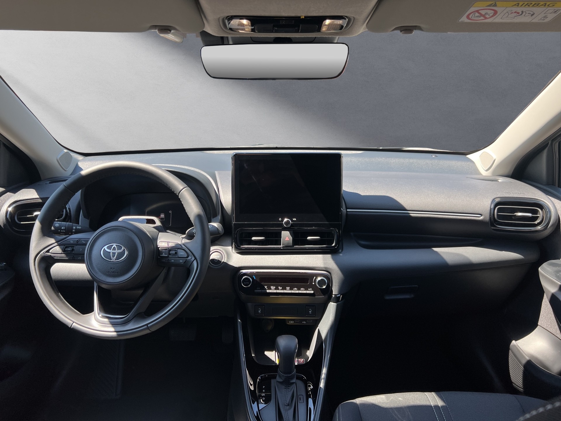 TOYOTA Yaris 1.5 VVT-i HSD Trend-image-3