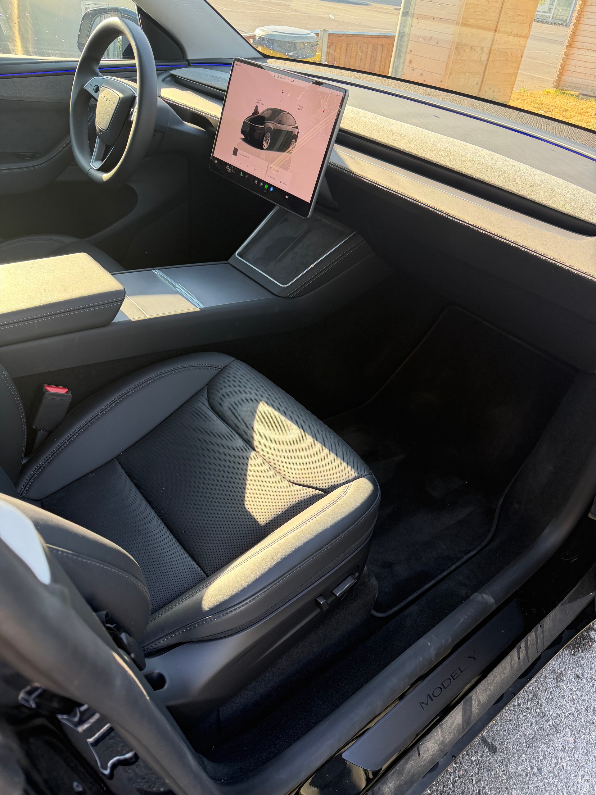 TESLA Long Range D-image-4