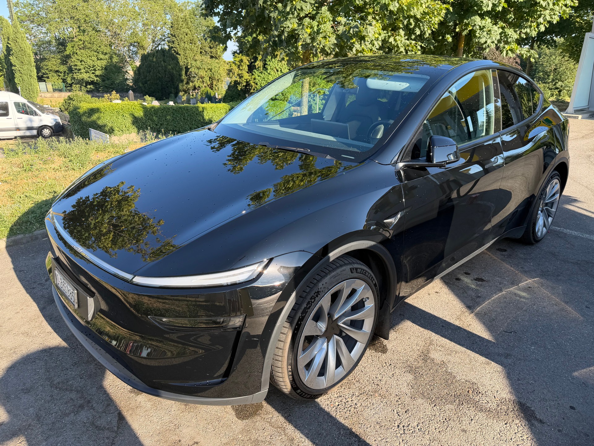 TESLA Long Range D-image-0