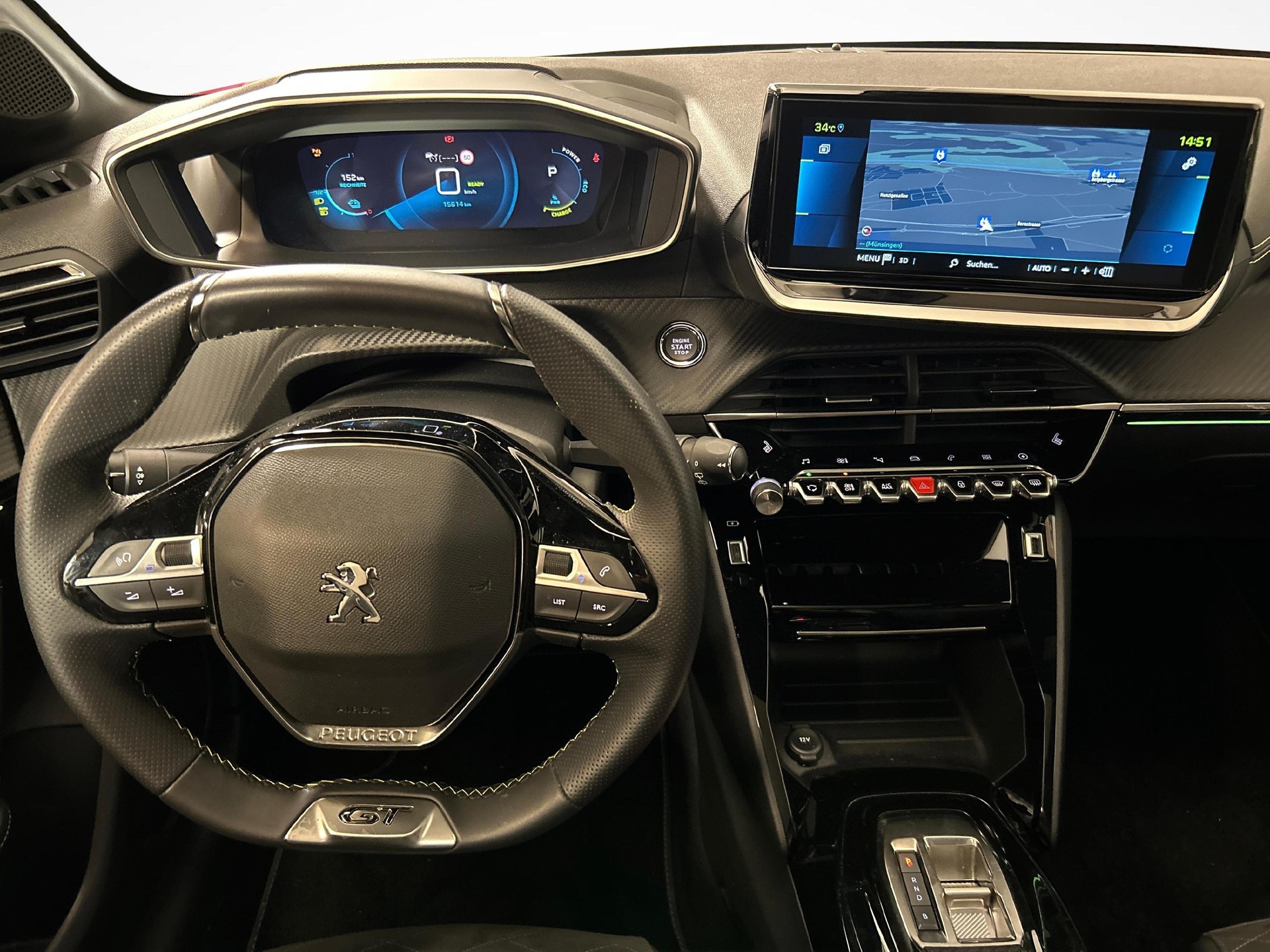 PEUGEOT 208 e-GT-image-6