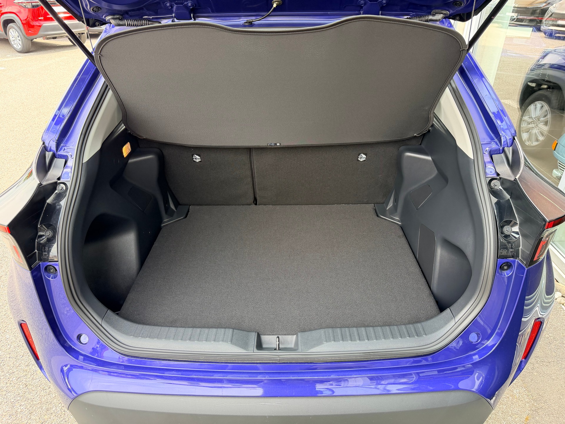 TOYOTA Yaris Cross 1.5 Comfort AWDi e-CVT-image-8