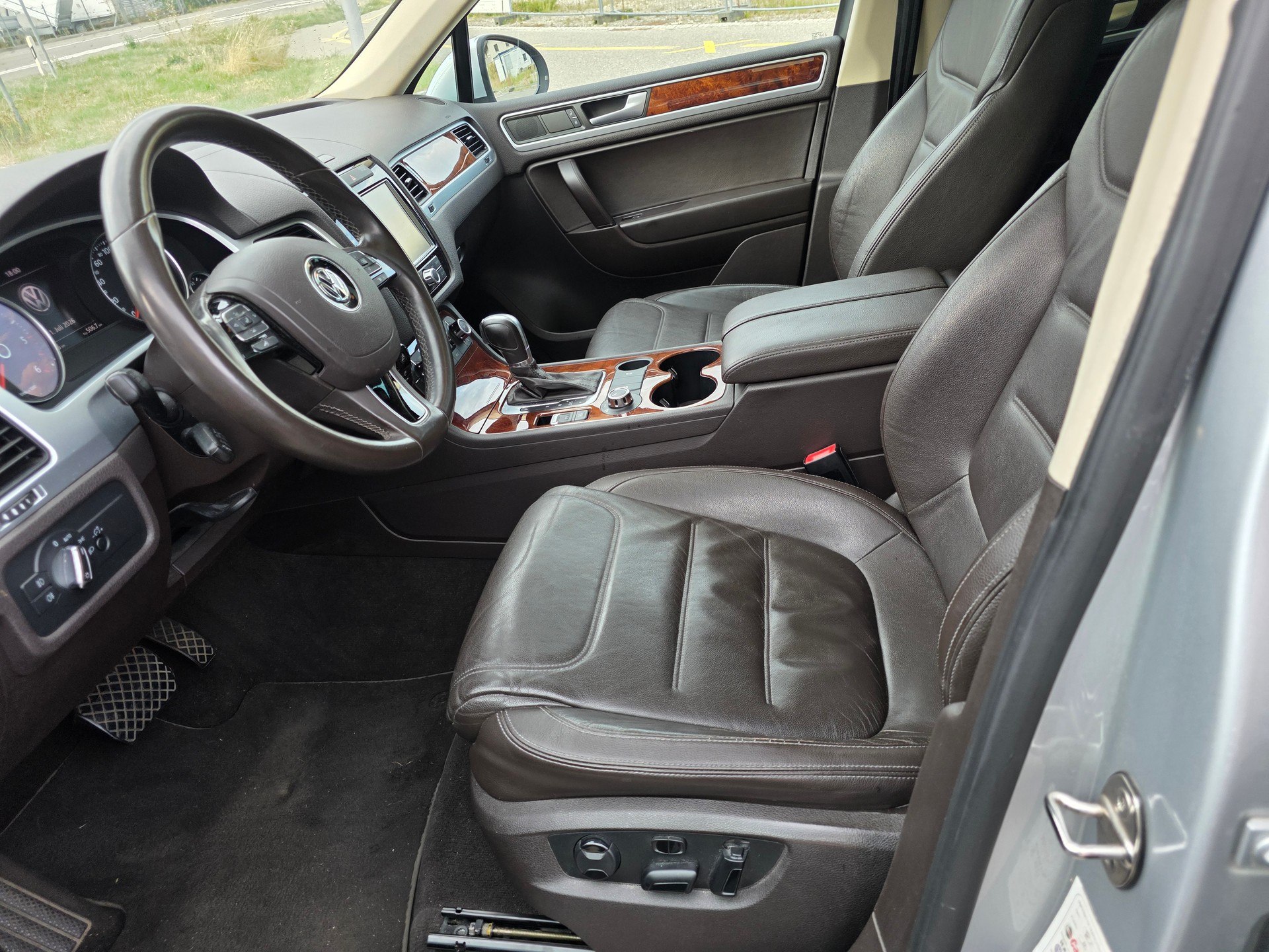 VW Touareg 3.0 TDI BMT Edition X Tiptronic-image-5