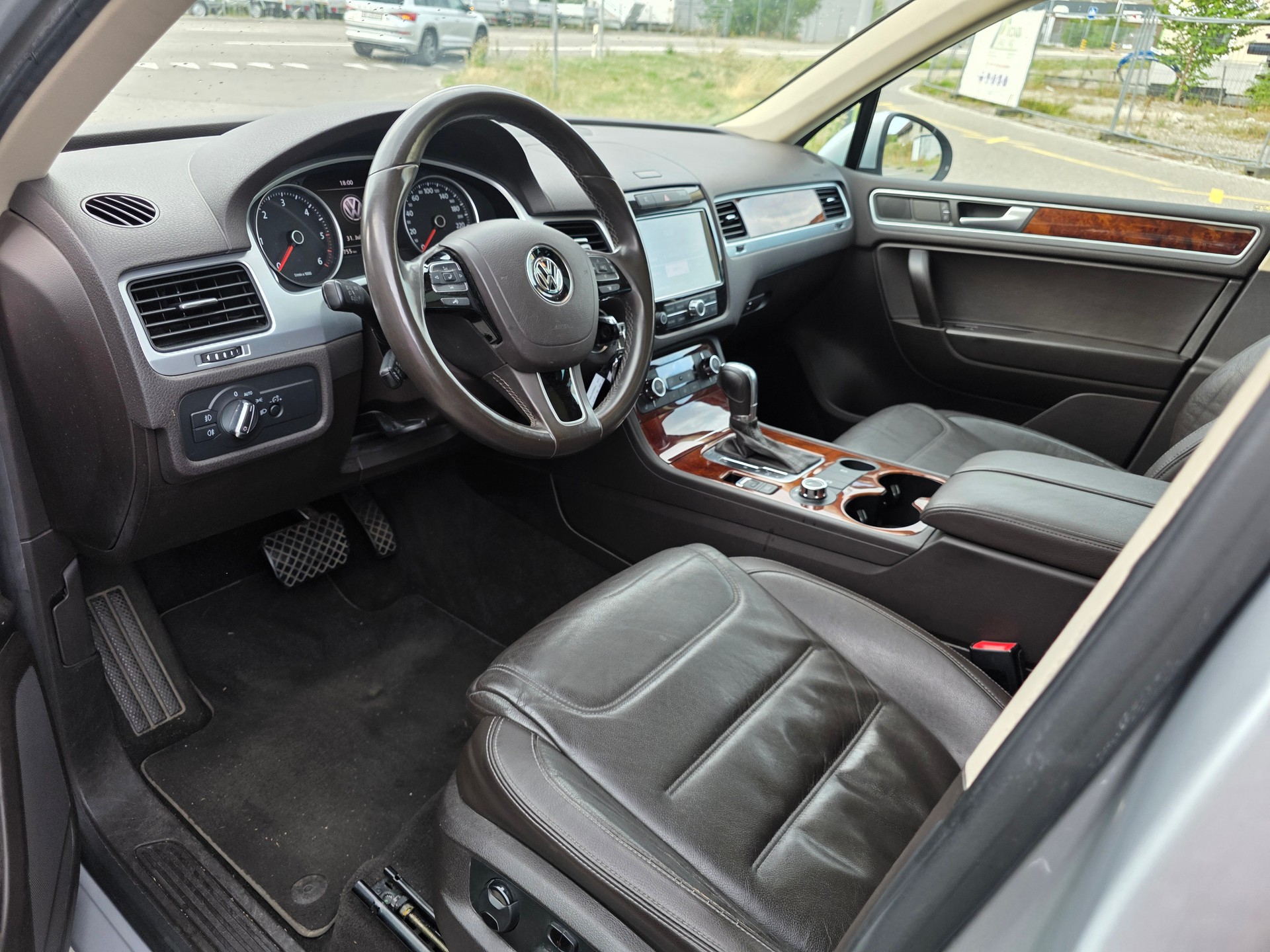 VW Touareg 3.0 TDI BMT Edition X Tiptronic-image-8