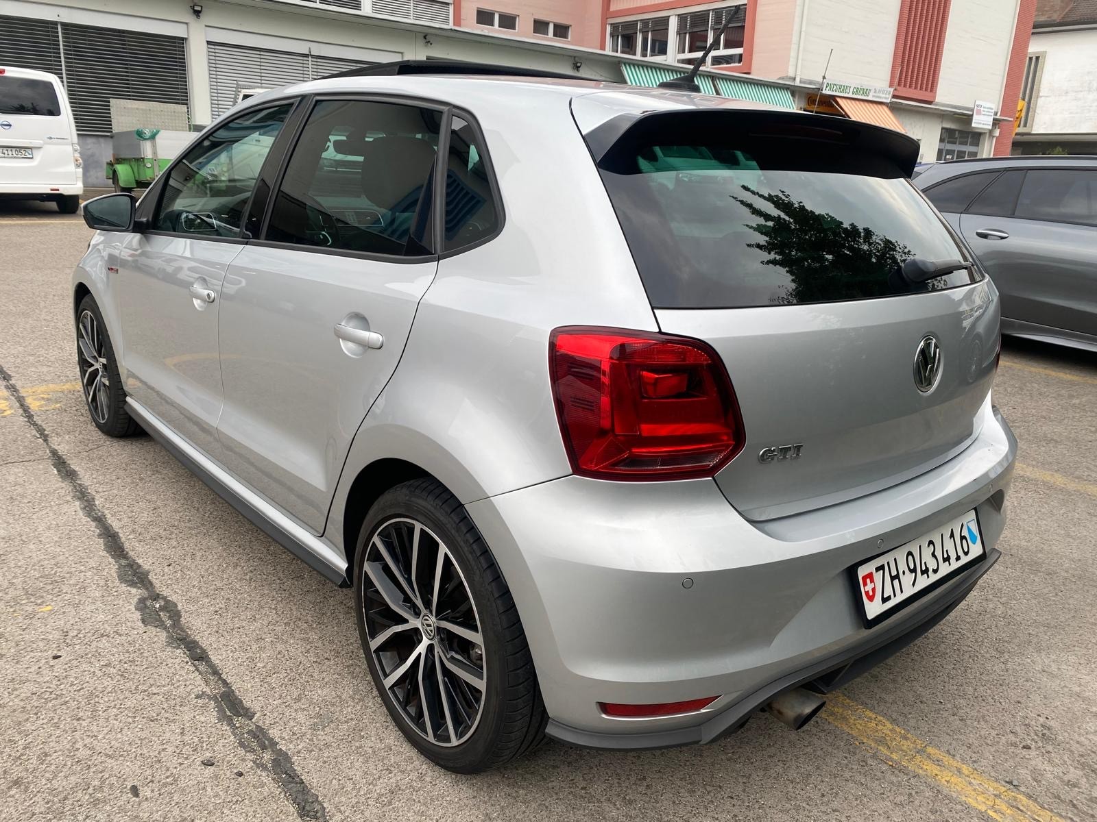 VW 1.8 TSI GTI DSG-image-2