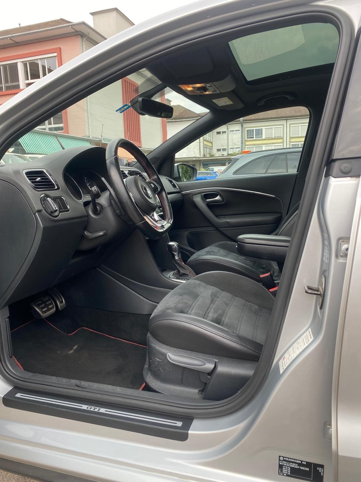 VW 1.8 TSI GTI DSG-image-5