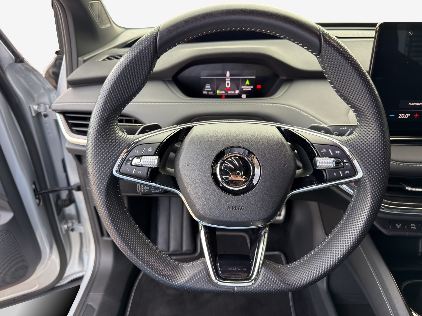SKODA Enyaq iV 80x SportLine-image-9