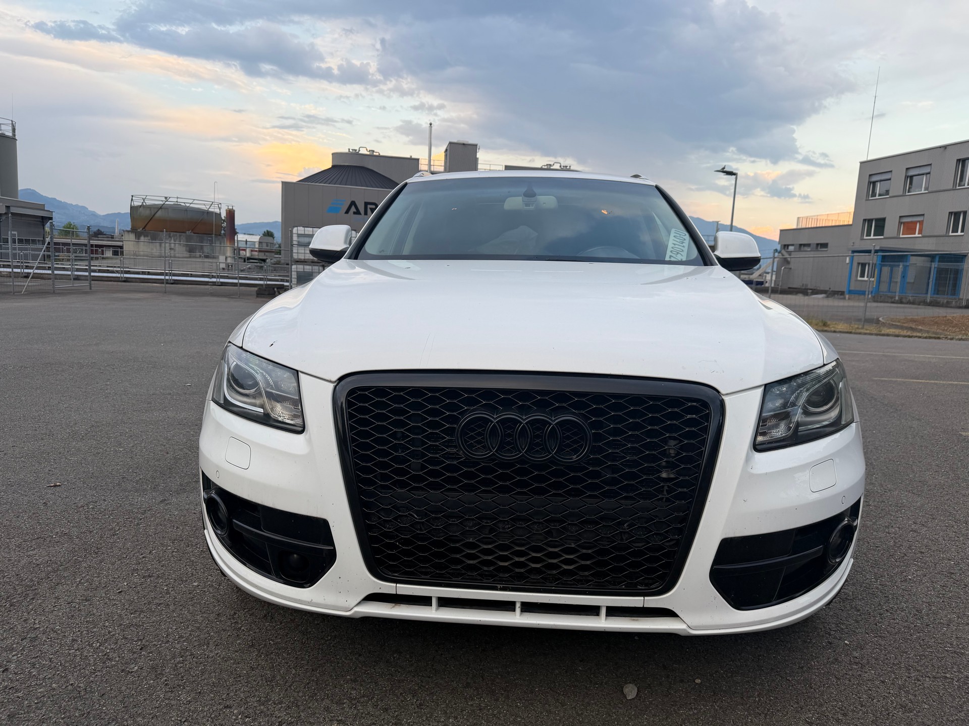 AUDI Q5 3.0 TDI quattro S-tronic-image-1