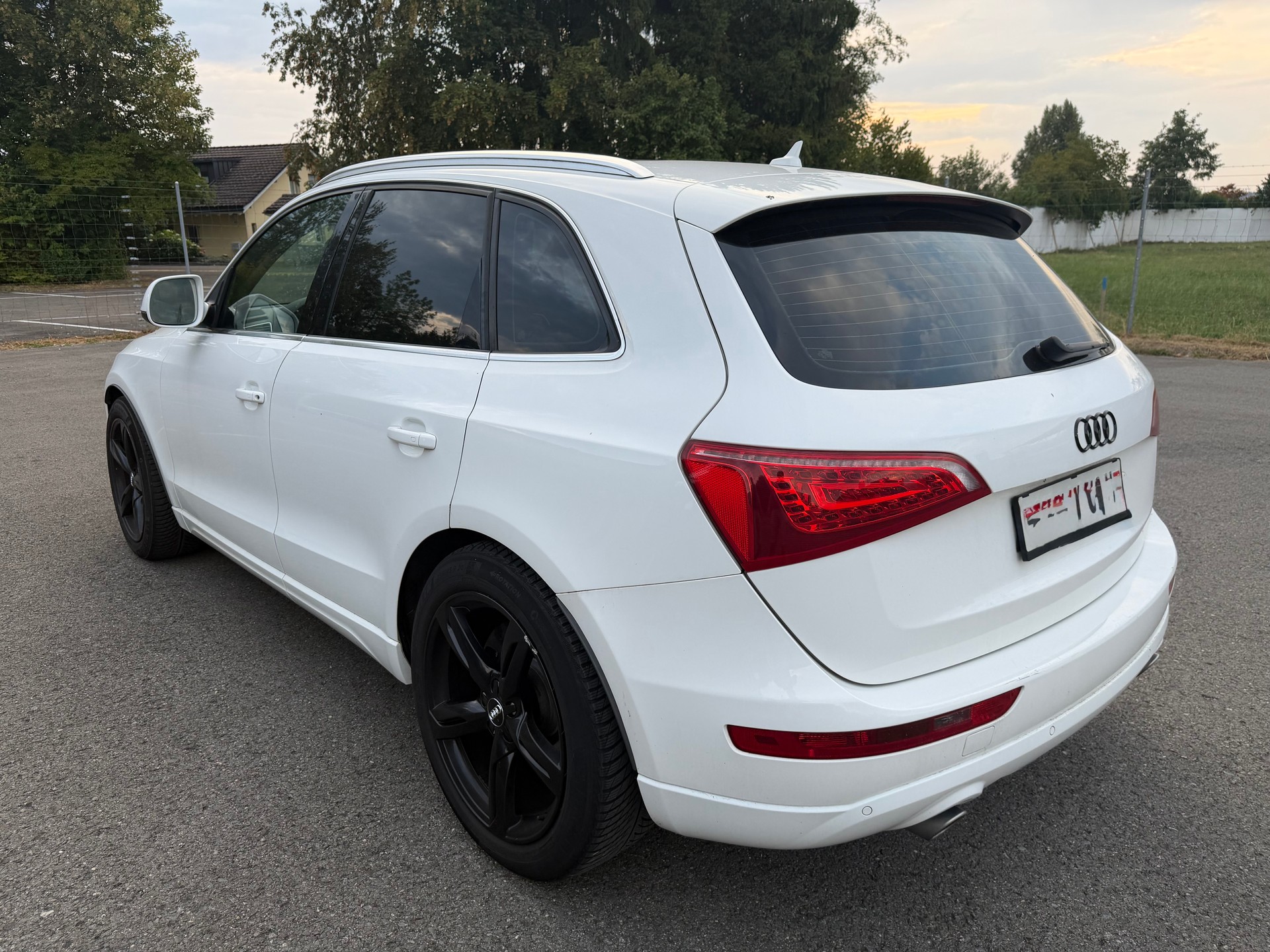 AUDI Q5 3.0 TDI quattro S-tronic-image-6