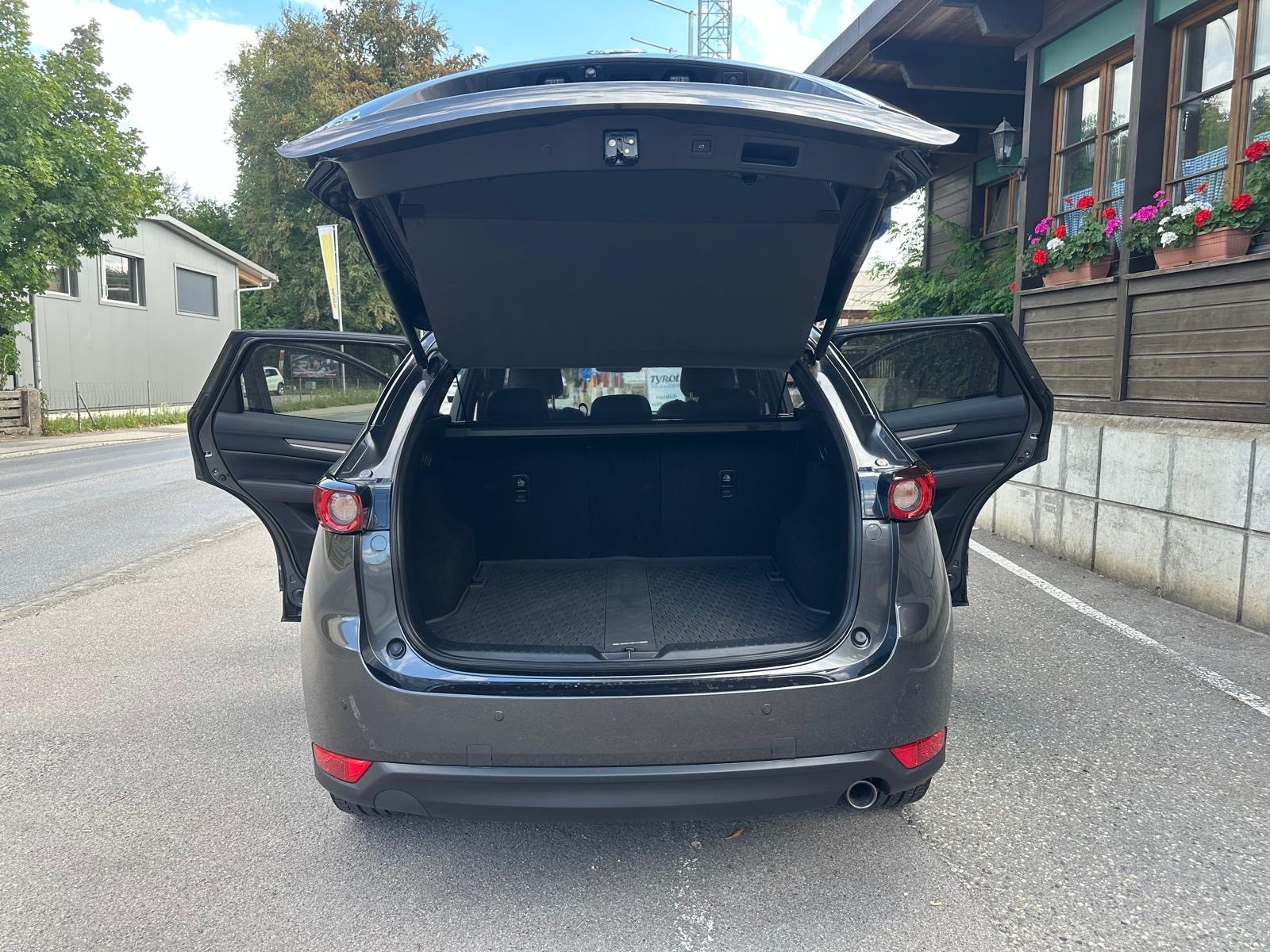 MAZDA CX-5 SKYACTIV-D 184 Revolution AWD Automat-image-4