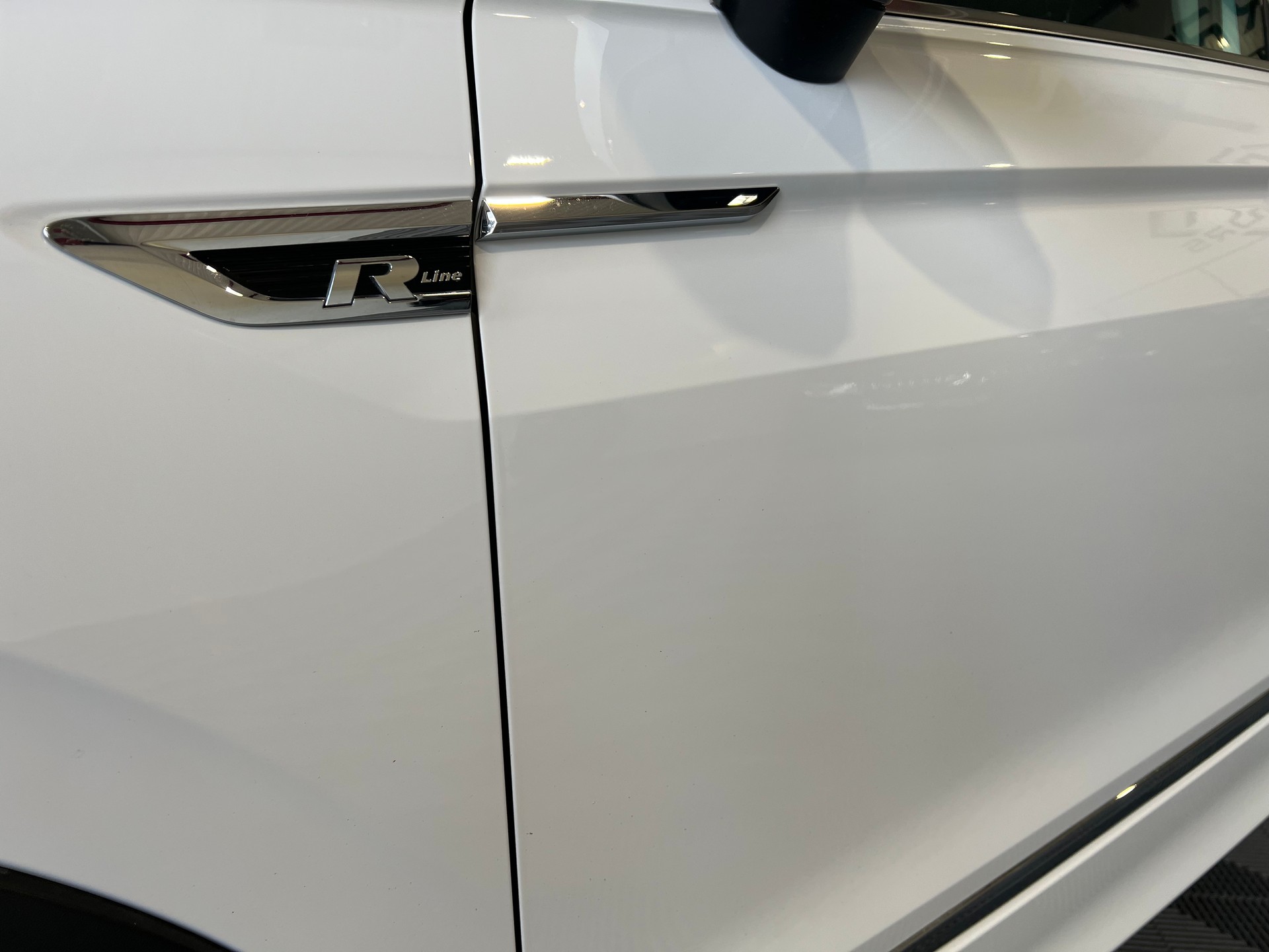 VW Tiguan 2.0TSI R-Line 4Motion DSG-image-1