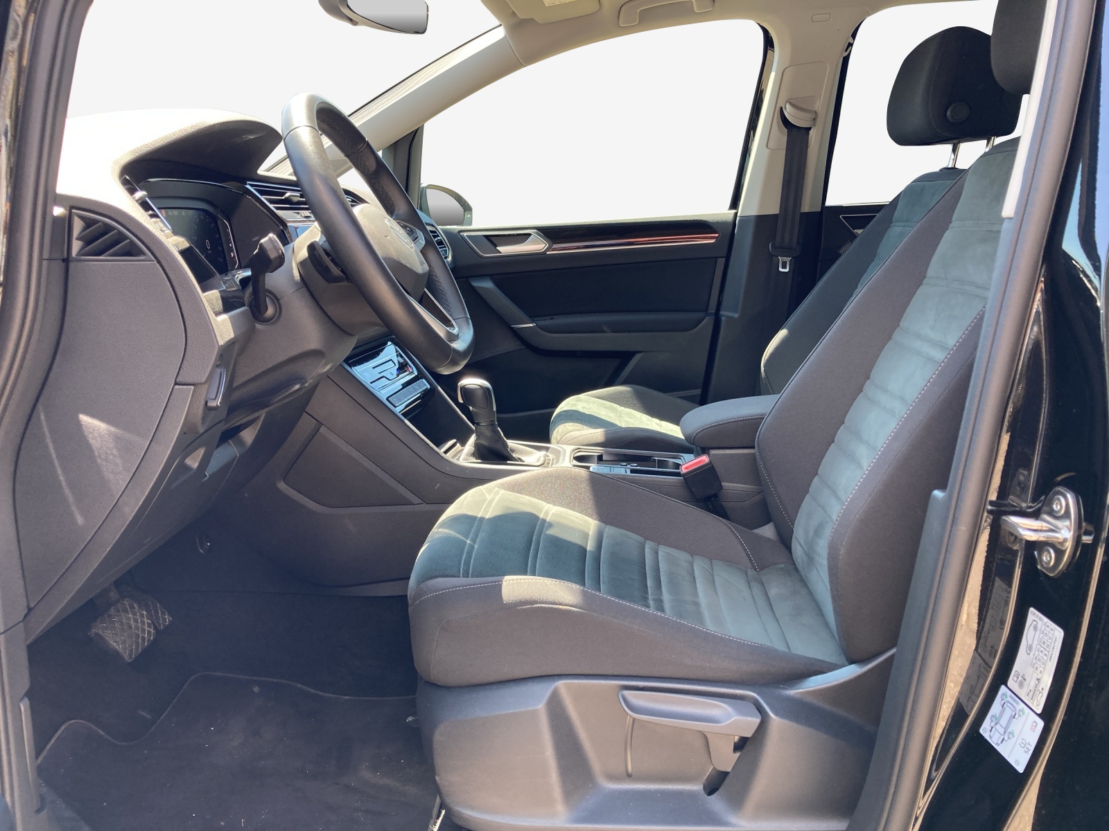 VW Touran 1.5 TSI EVO Highline DSG-image-7
