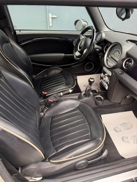 MINI R56 Pepper White Edition-image-5