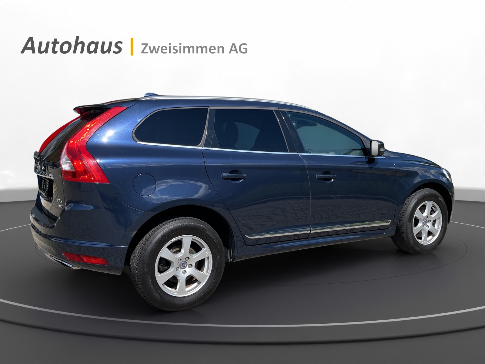 VOLVO XC60 D5 AWD Summum Geartronic-image-5