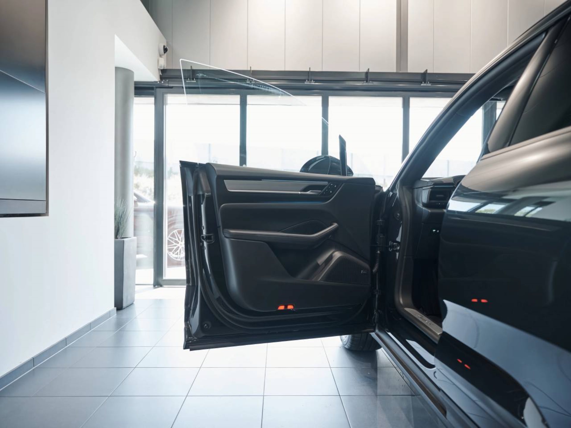 PORSCHE Macan 4-image-20