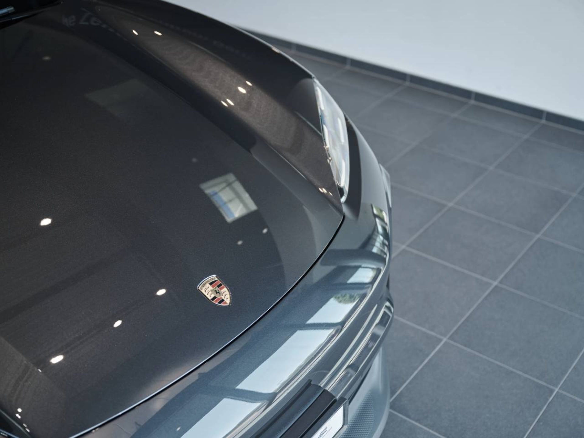 PORSCHE Macan 4-image-25