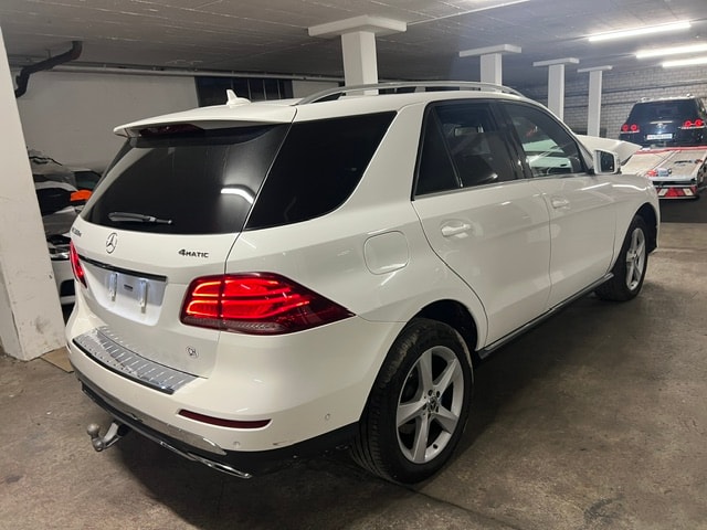 MERCEDES-BENZ GLE 350 d Executive 4Matic 9G-Tronic-image-0