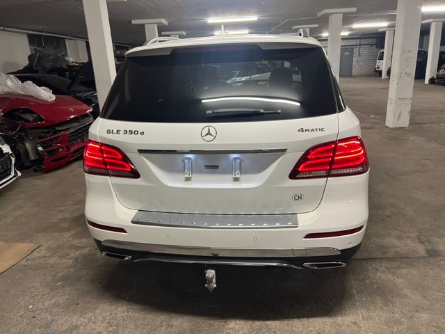 MERCEDES-BENZ GLE 350 d Executive 4Matic 9G-Tronic-image-1
