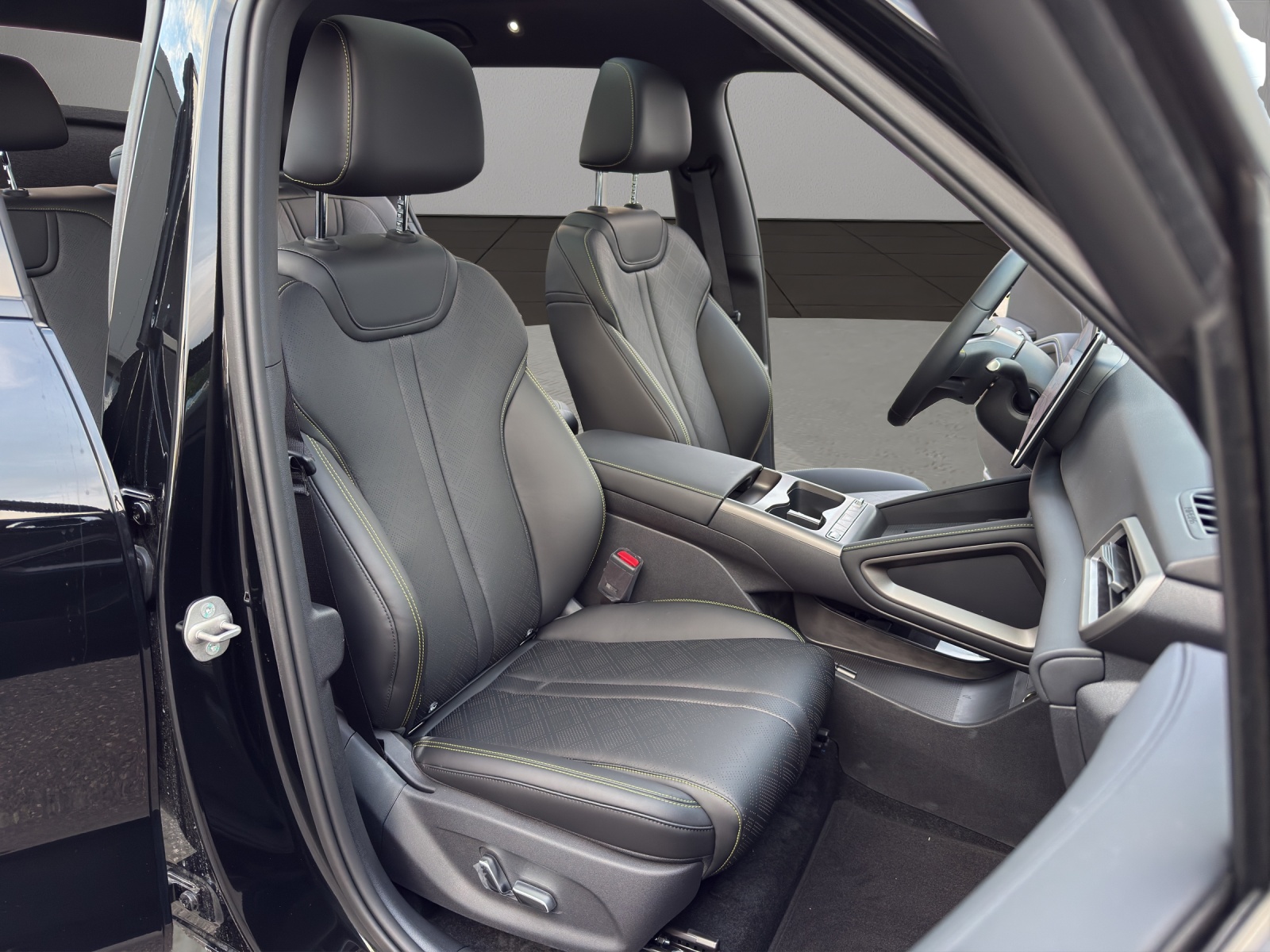 BYD Atto2 64 kWh Comfort-image-17