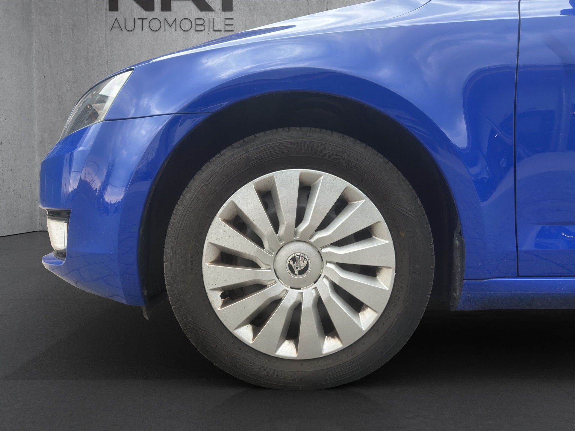 SKODA Octavia Combi 1.6 TDI Active DSG-image-8