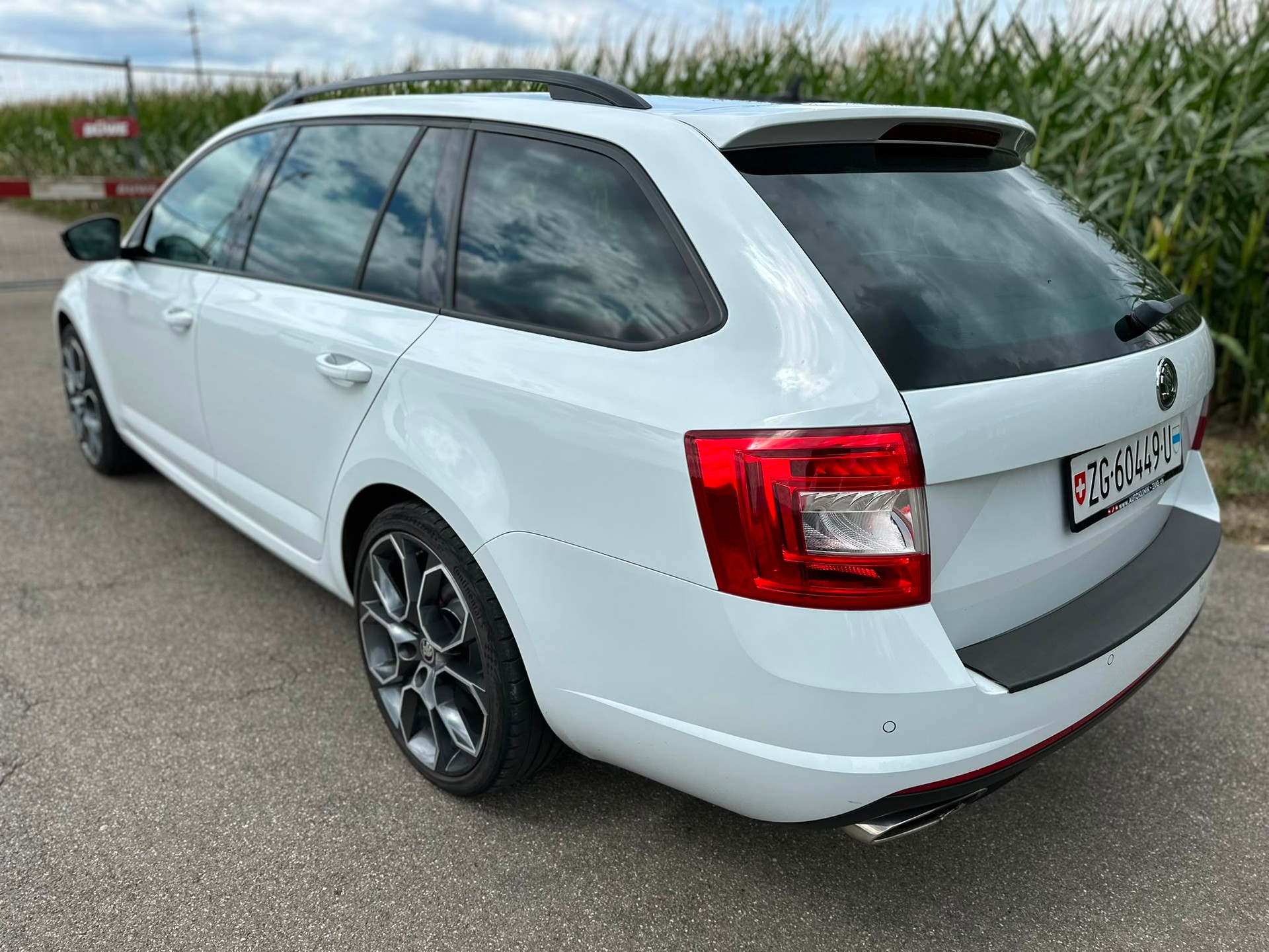 SKODA Octavia Combi 2.0 TSI RS DSG-image-7