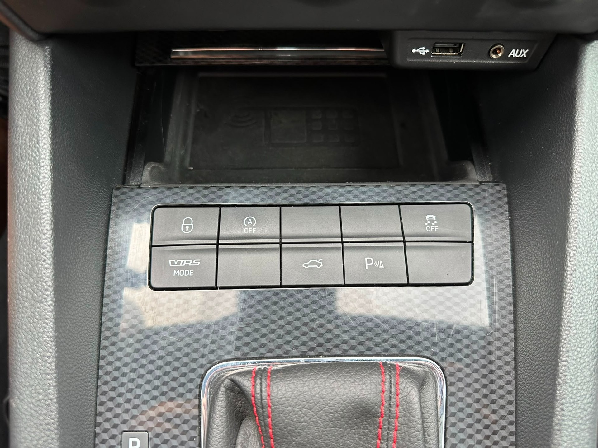 SKODA Octavia Combi 2.0 TSI RS DSG-image-24