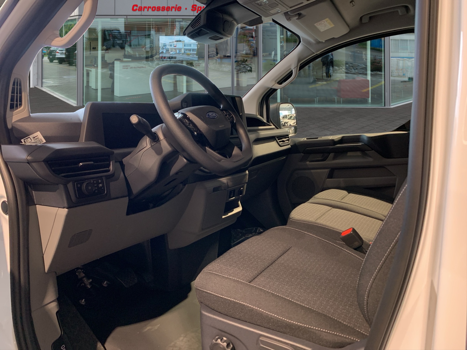 FORD Transit C Van 320 L1 2.5 Duratec 233 Trend PHEV-image-6
