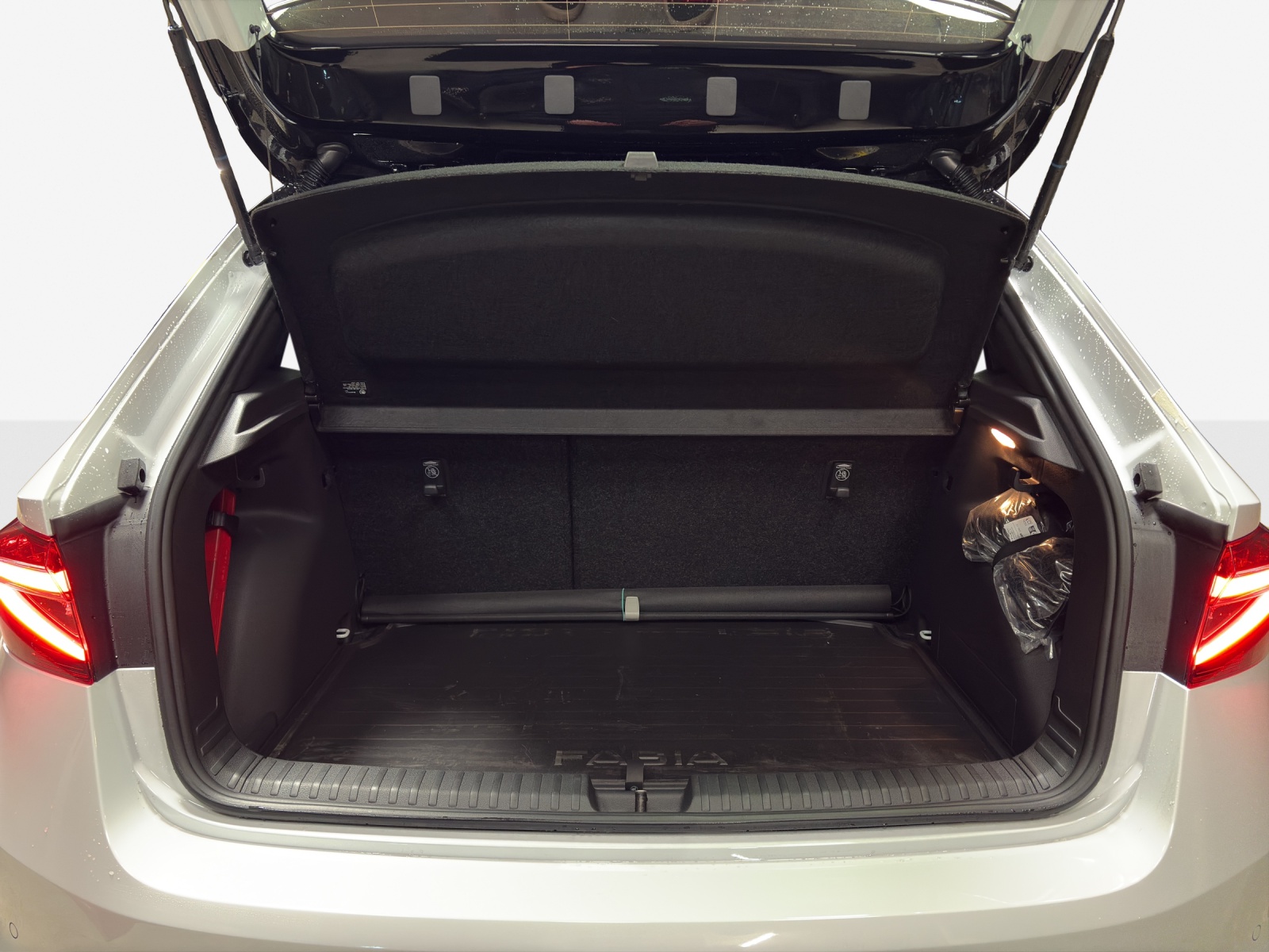 SKODA Fabia 1.5 TSI 130 DSG-image-12