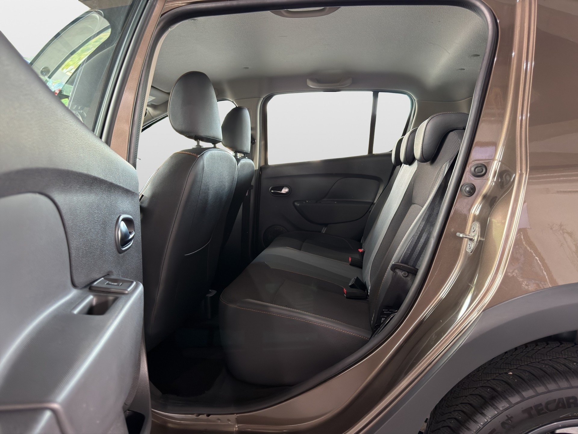 DACIA Sandero1.5dCi Stepway Unlimited*Frisch ab MFK,1 Jahr oder 20'000km Garantie*-image-13