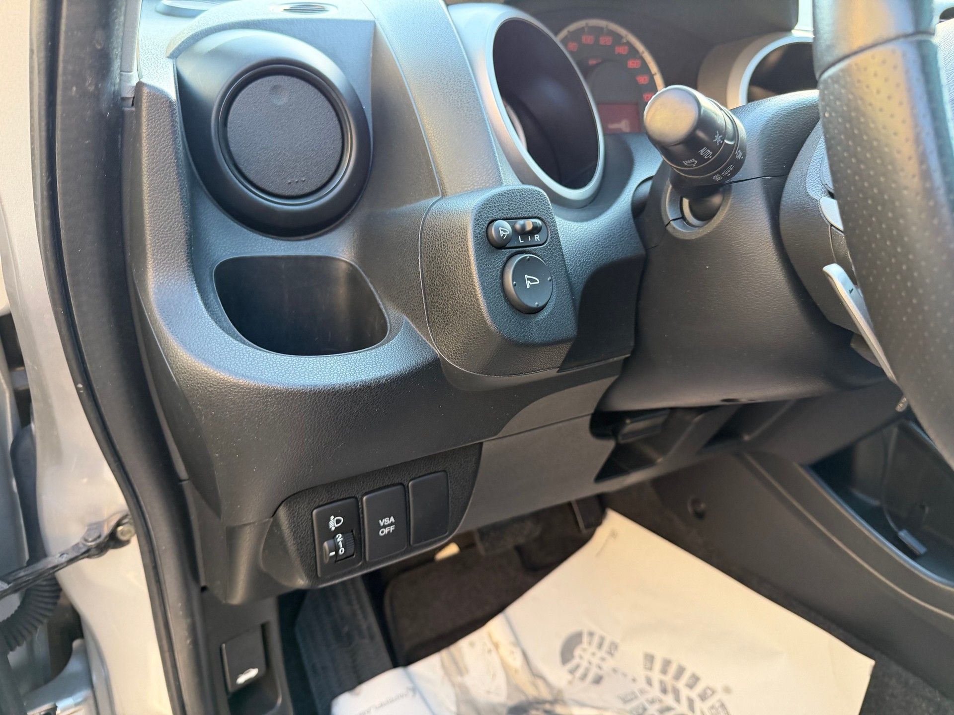 HONDA Jazz 1.4i Elegance i-Shift AUTOMATIQUE-image-31