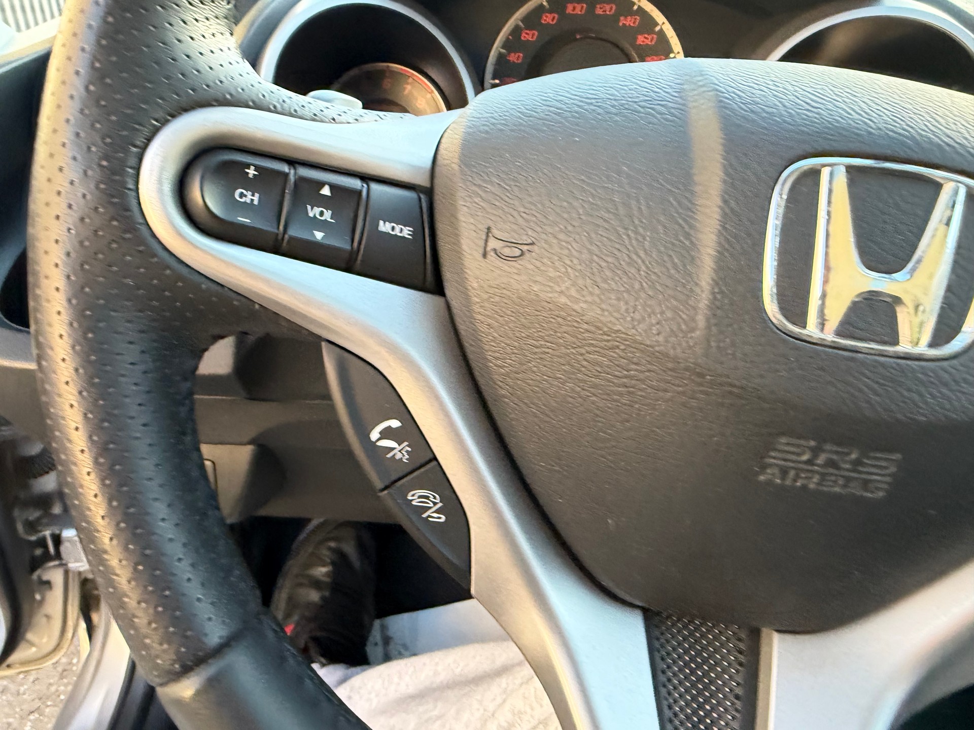 HONDA Jazz 1.4i Elegance i-Shift AUTOMATIQUE-image-35