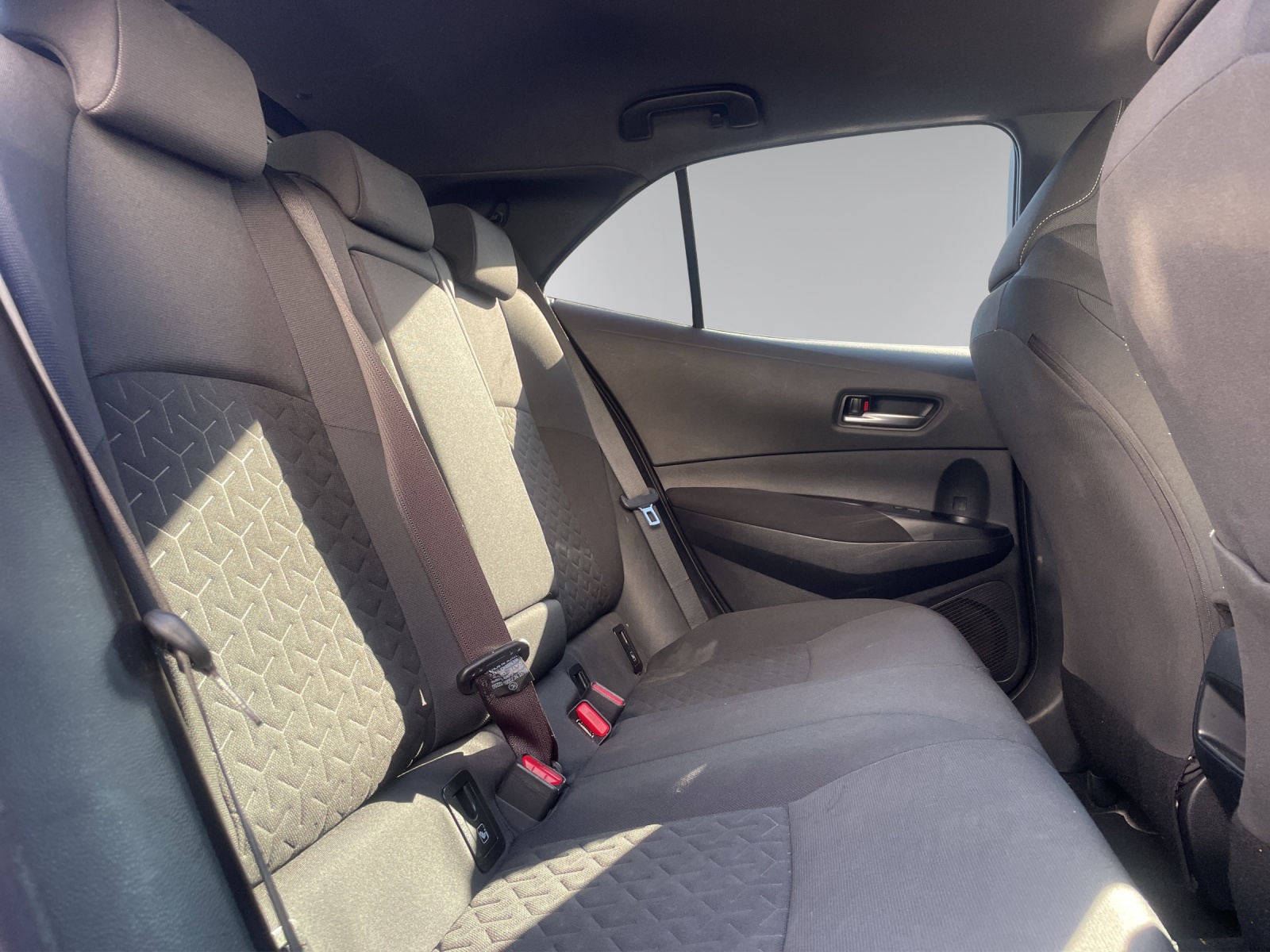 TOYOTA Corolla 1.8 HSD Trend e-CVT-image-17