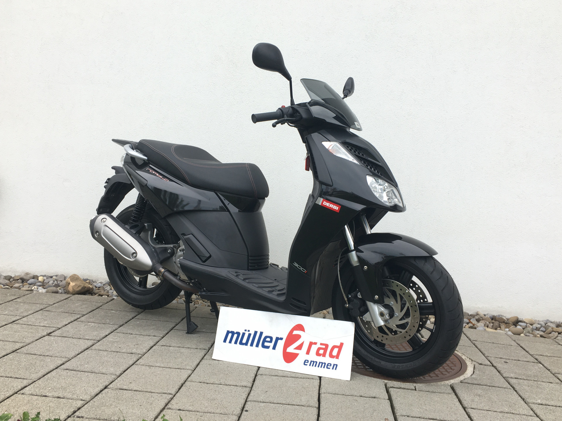 DERBI Rambla 300-showroom-element-1