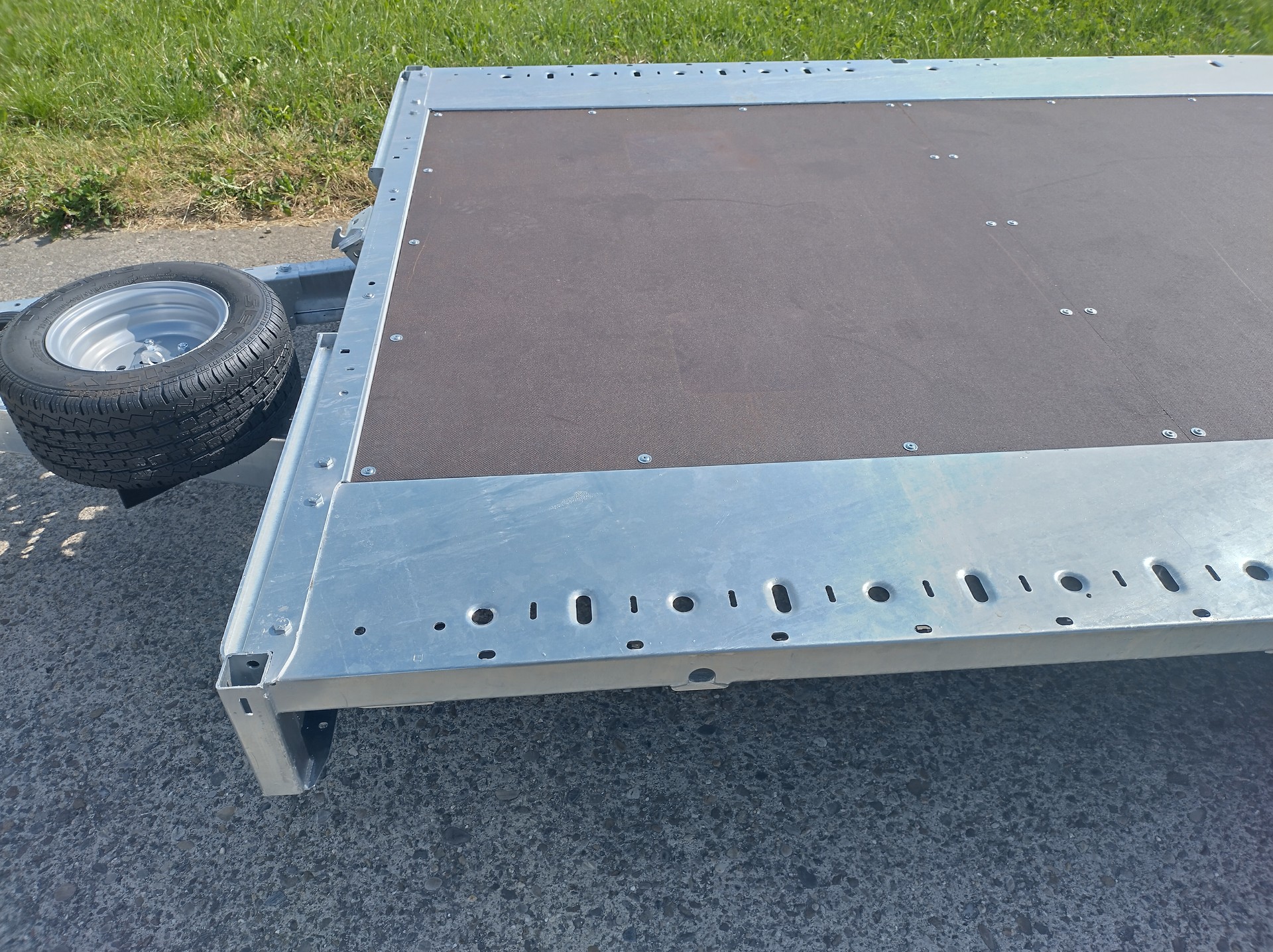 BRIAN JAMES TRAILERS Connect 476-5522-35-3-10-image-1