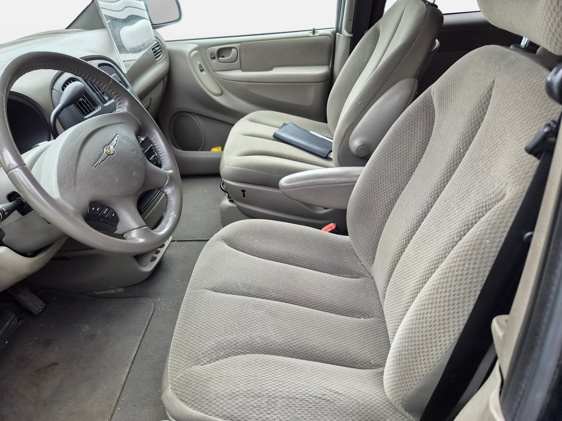 CHRYSLER Voyager 2.8 CRD SE Automatic-showroom-element-3