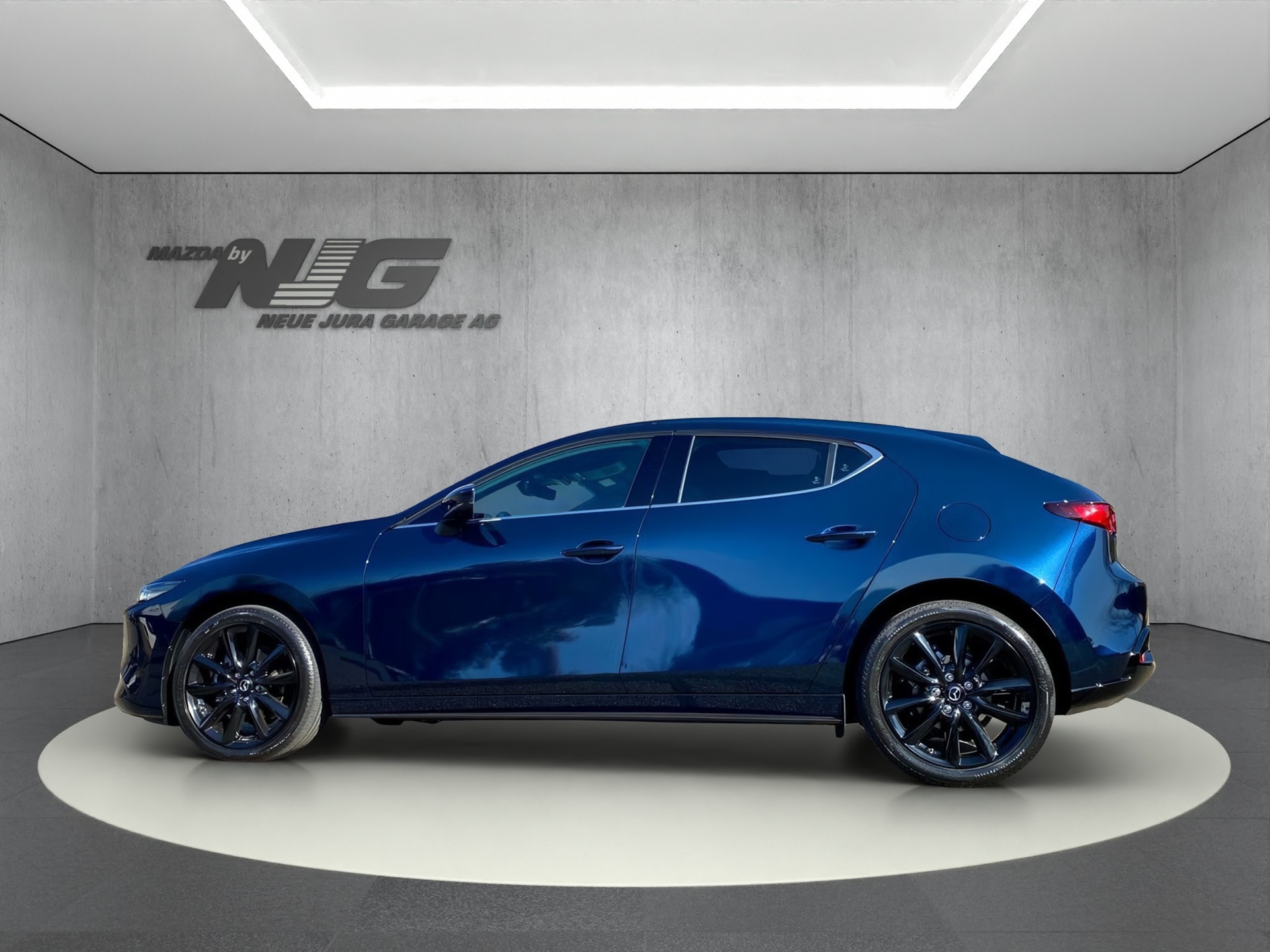 MAZDA 3 SKYACTIV-X M Hybrid 186 Exclusive Line Automat-showroom-element-3