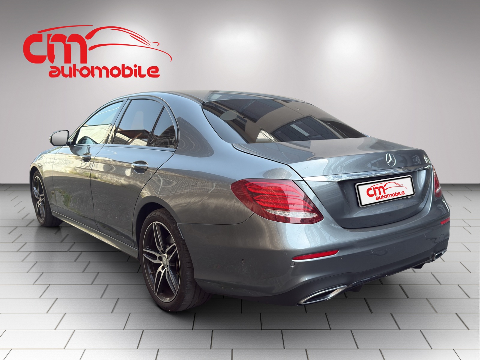 MERCEDES-BENZ E 350 d AMG Line 9G-Tronic-image-1